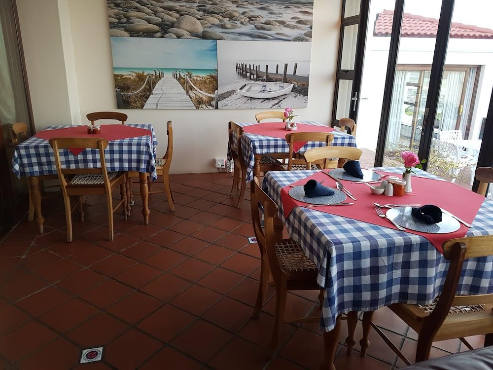 Atlantic Guest House Книсна Екстериор снимка