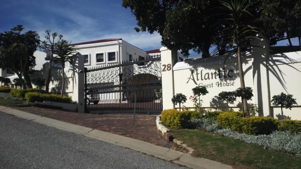 Atlantic Guest House Книсна Екстериор снимка